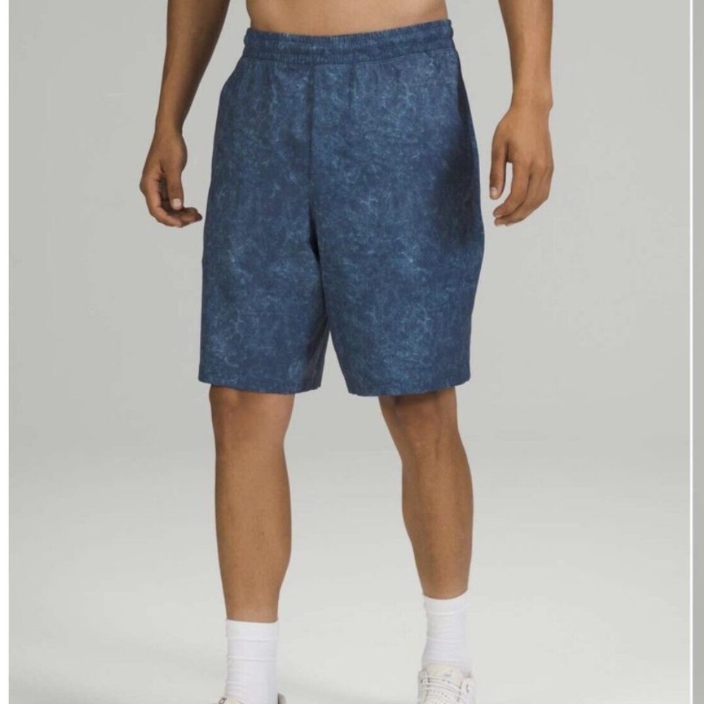 Lululemon Men's Pace Breaker Lined Blue Athletic Shorts
